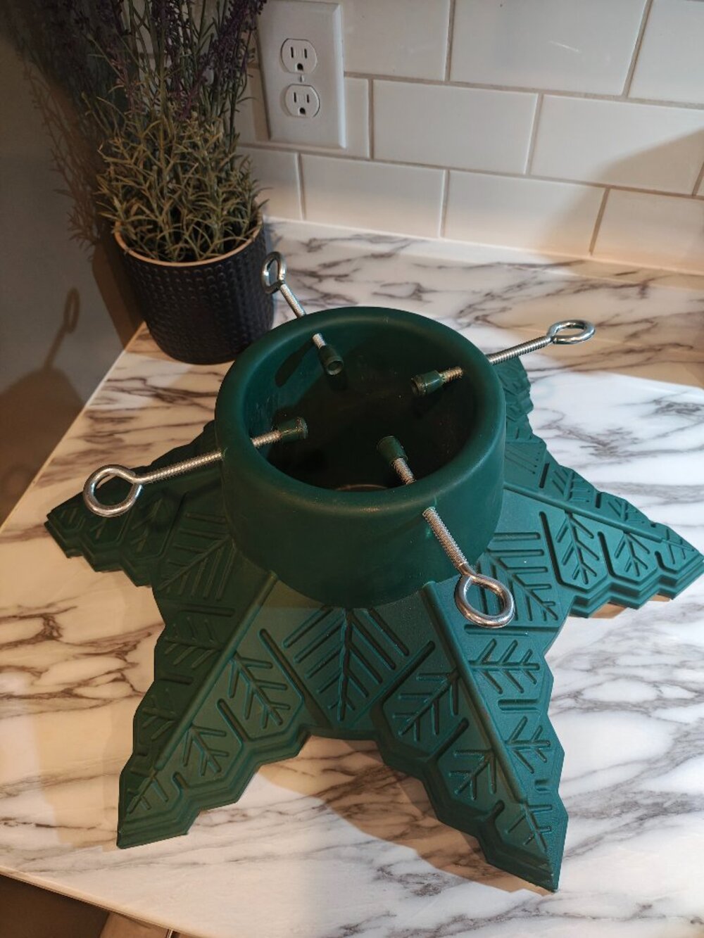 Vintage Y2K Green Star-Shaped Plastic Christmas Tree Stand with Metal Screws